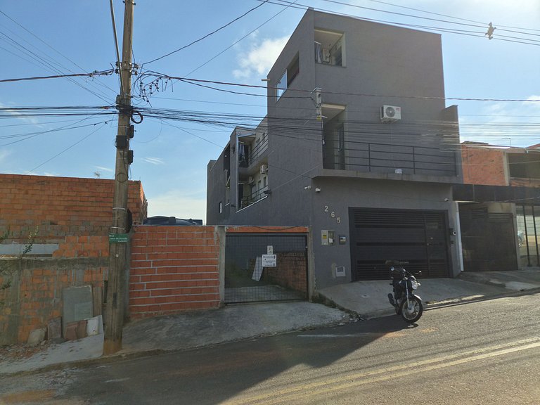 loft 1 em Salto Acomoda até 4 pessoas rede urbana