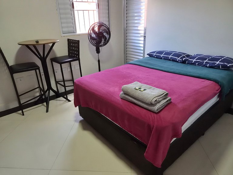 loft 9 em Salto Acomoda até 2 pessoas rede urbana