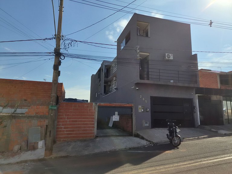 loft 14 em Salto Acomoda até 6 pessoas rede urbana