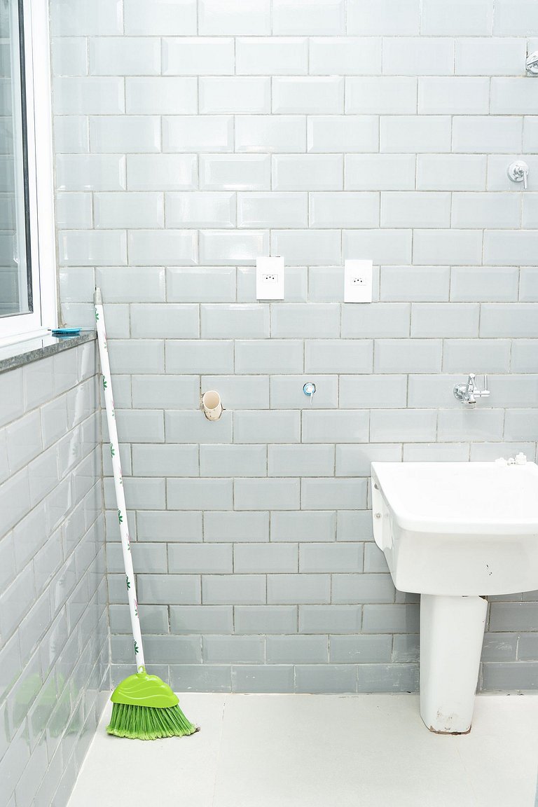 Casa 2 Quartos com Ar até 8 Pessoas Jd. Sabiás