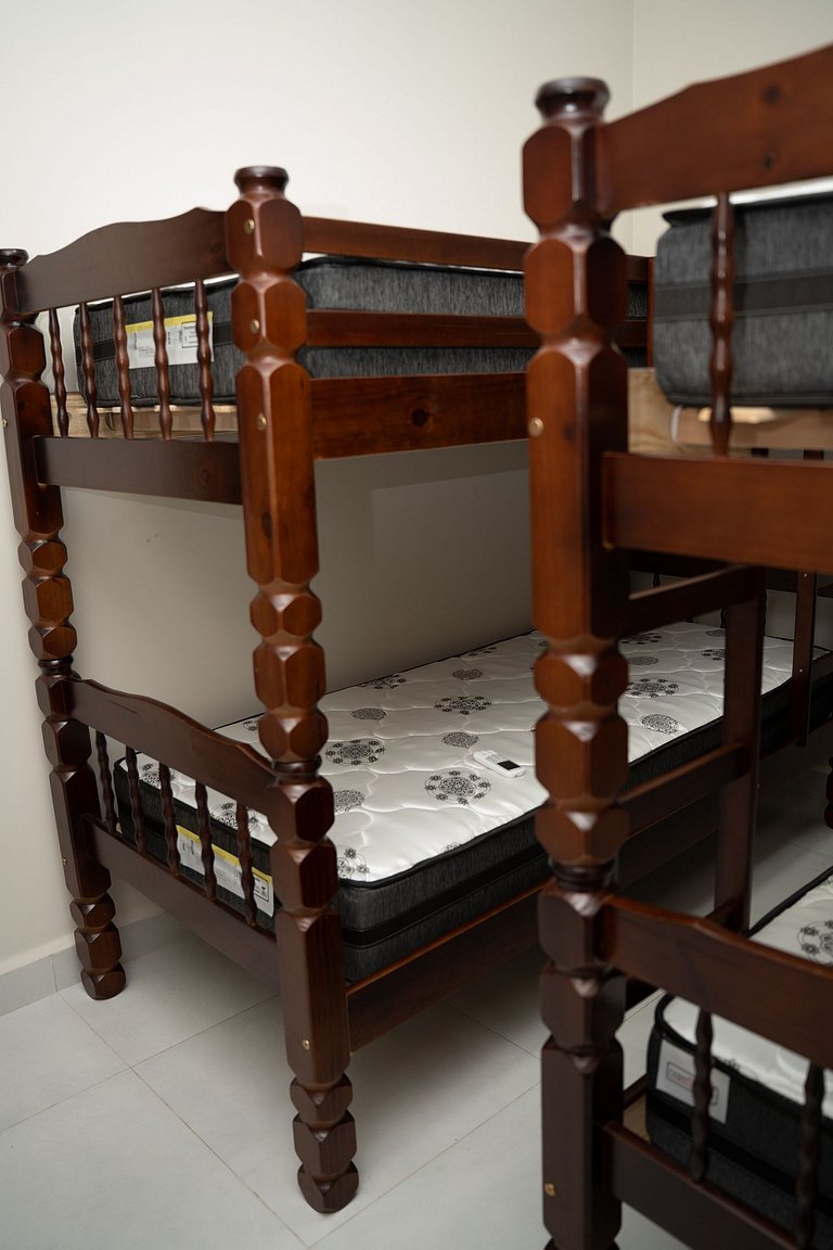 Casa 2 Quartos com Ar até 8 Pessoas Jd. Sabiás
