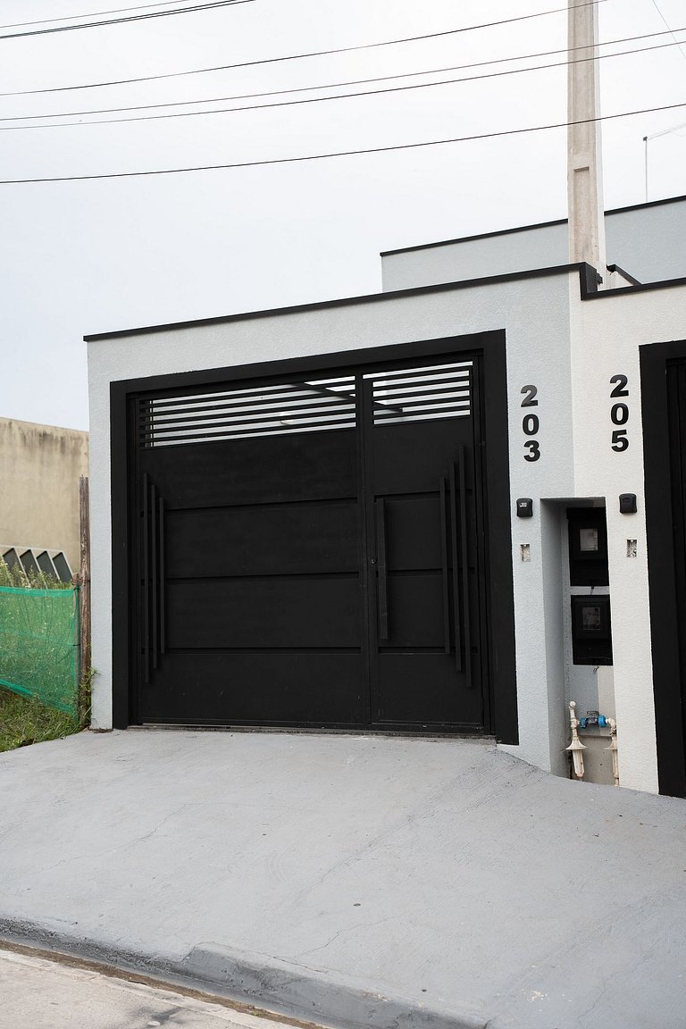 Casa 2 Quartos com Ar até 8 Pessoas Jd. Sabiás