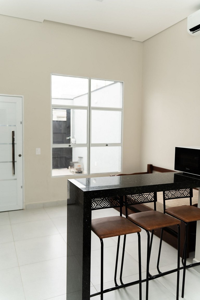 Casa 2 Quartos com Ar até 8 Pessoas Jd. Sabiás