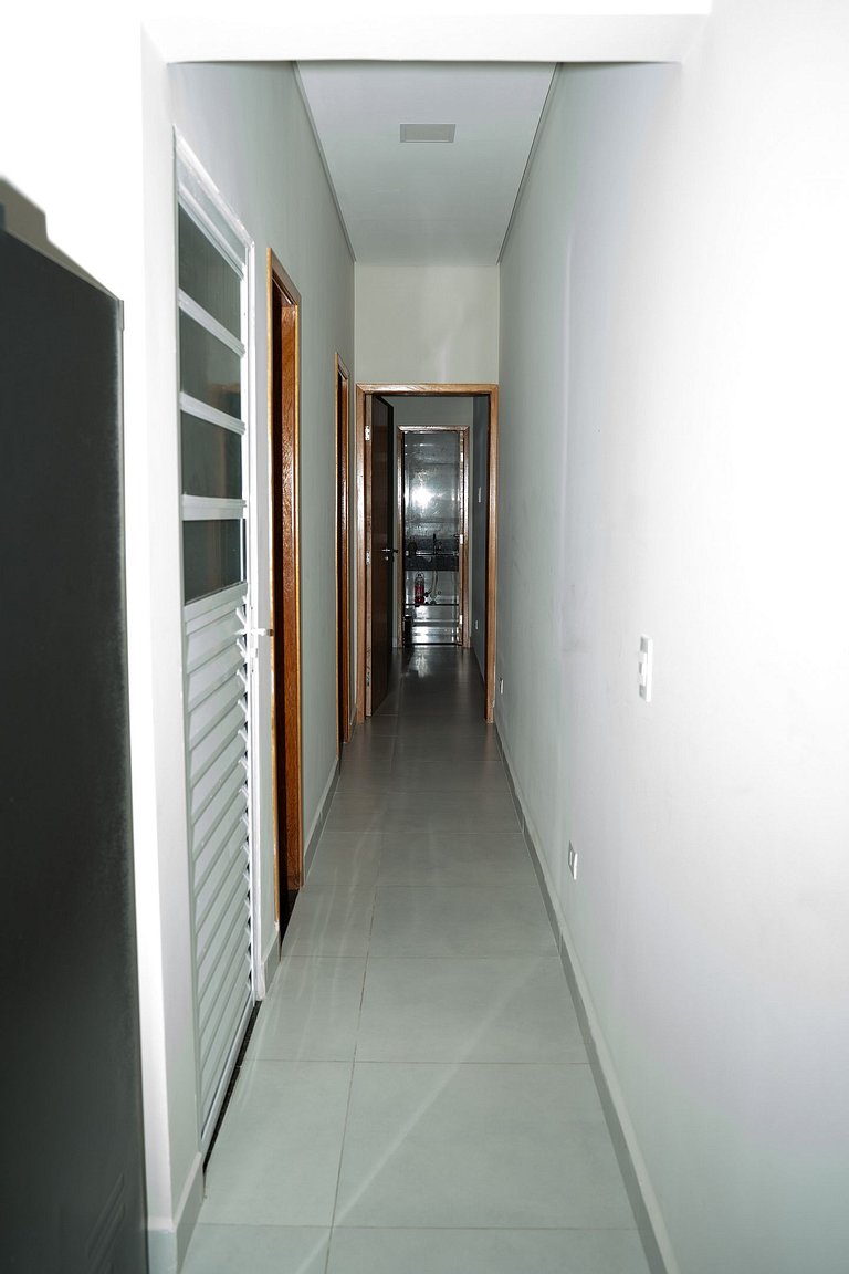 Casa 2 Quartos com Ar até 8 Pessoas Jd. Sabiás