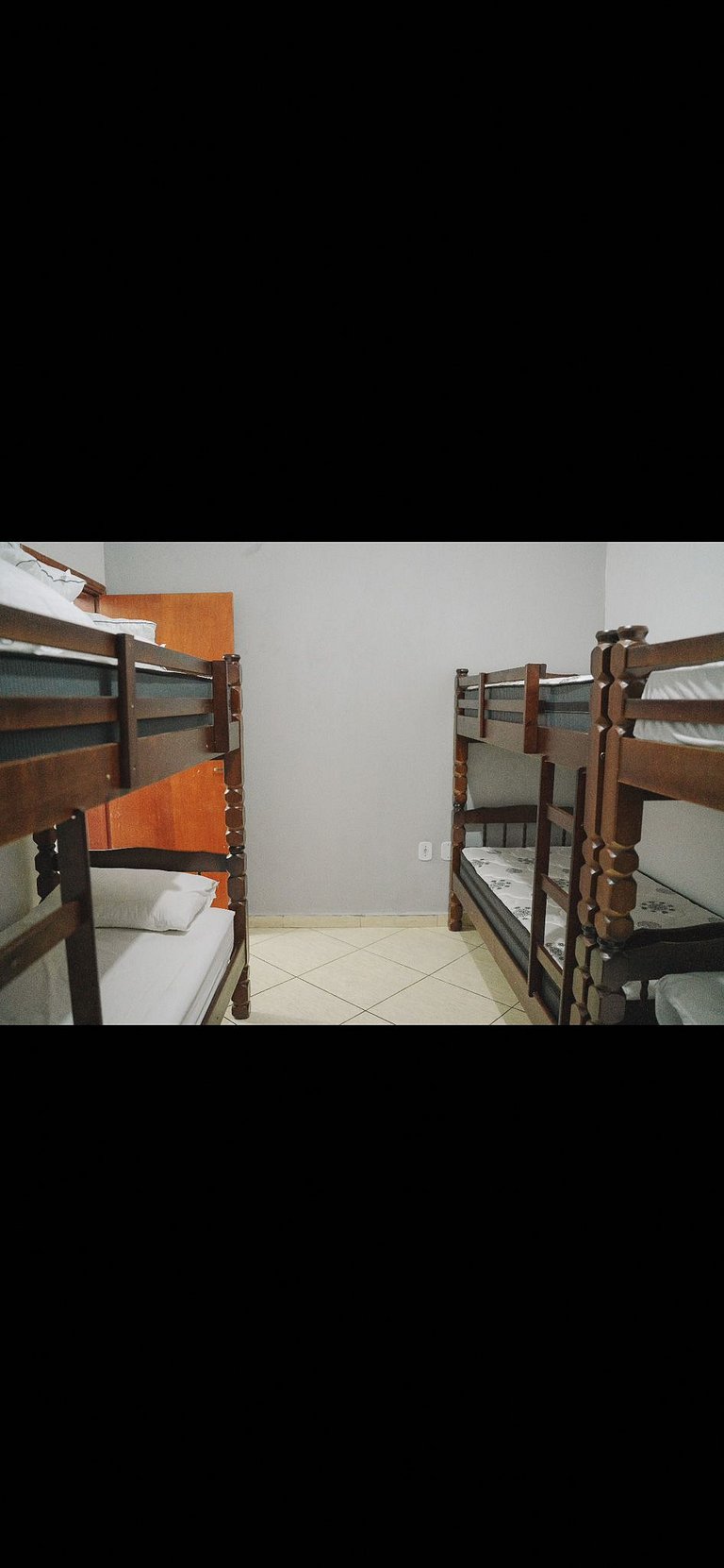 Casa 2 Quartos com Ar até 8 Pessoas Jd. Sabiás