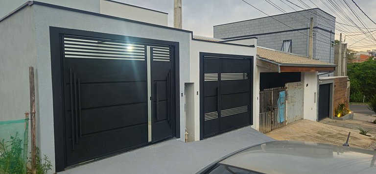 Casa 2 Quartos com Ar até 8 Pessoas Jd. Sabiás
