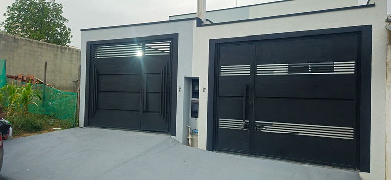 Casa 2 Quartos com Ar até 8 Pessoas Jd. Sabiás