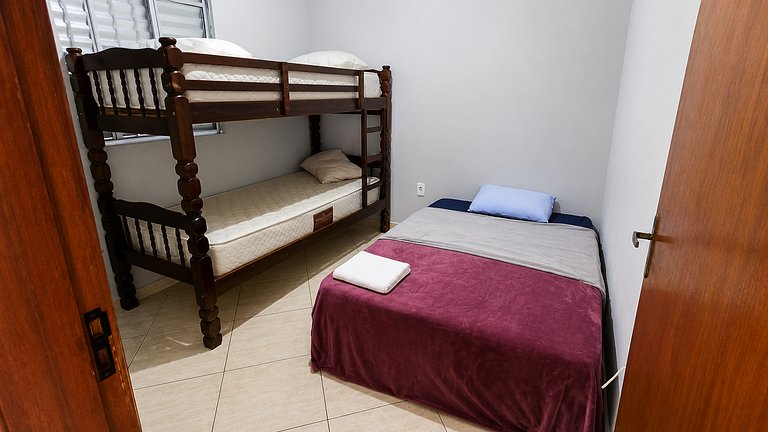 Casa Superior 2 Quartos até 12 Pessoas