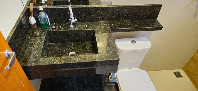 Casa 2 Quartos com Ar até 8 Pessoas Jd. Sabiás