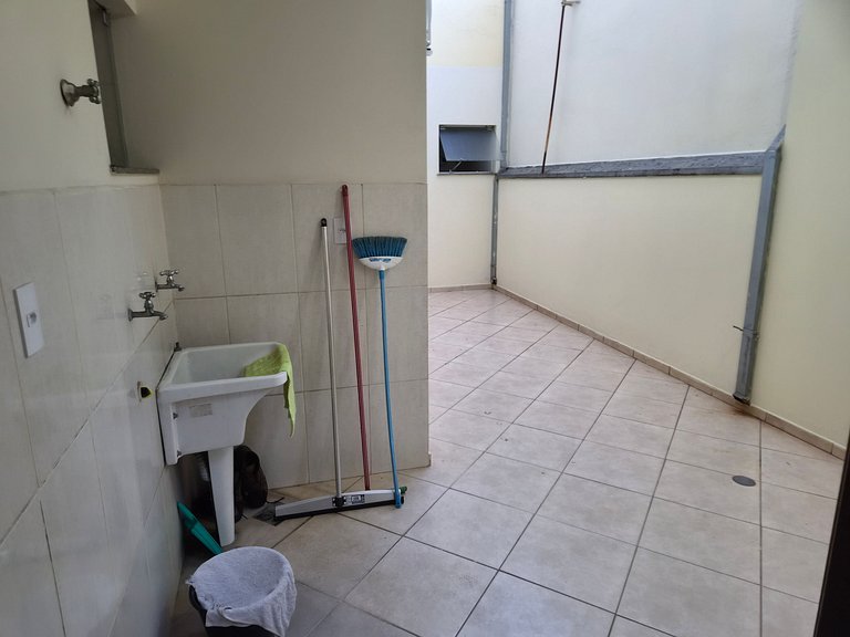 Casa com 2 quartos e ar-condicionado