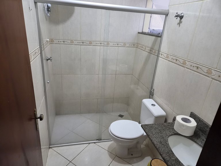 Casa com 2 quartos e ar-condicionado