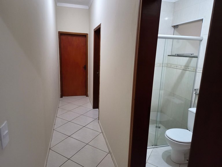 Casa com 2 quartos e ar-condicionado