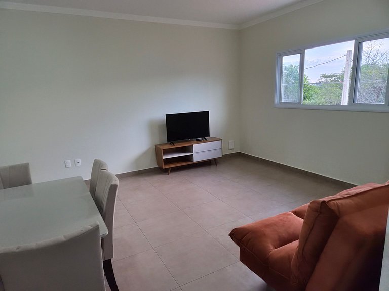 Casa 3 Quartos com Ar até 12 Pessoas Jd. maritaca
