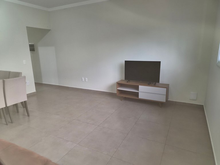 Casa 3 Quartos com Ar até 12 Pessoas Jd. maritaca