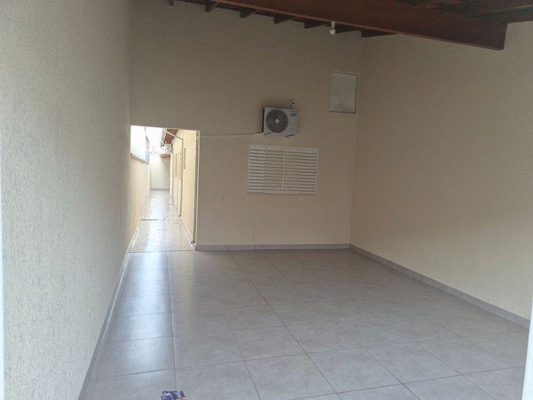 Casa com 2 quartos e ac próxima ao distrito