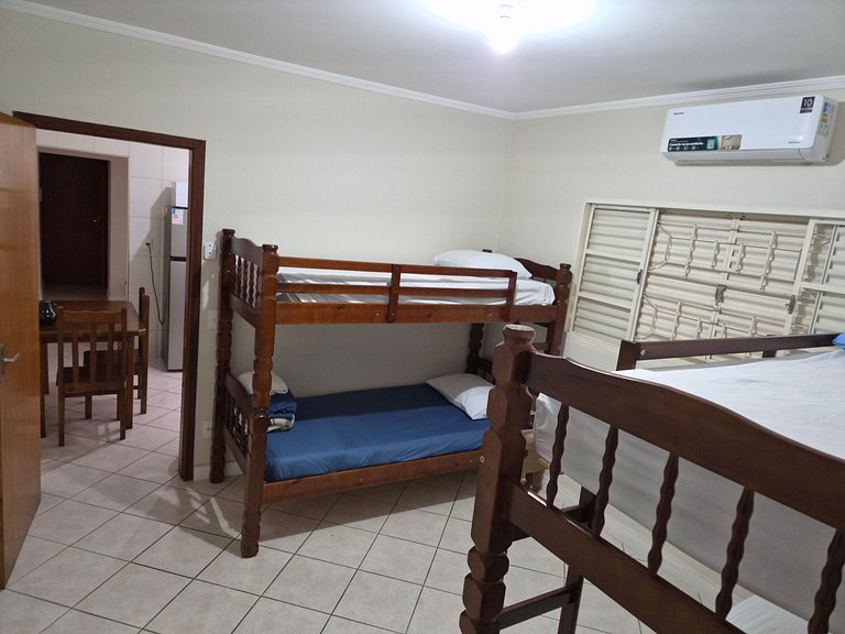 Casa com 2 quartos e ac próxima ao distrito