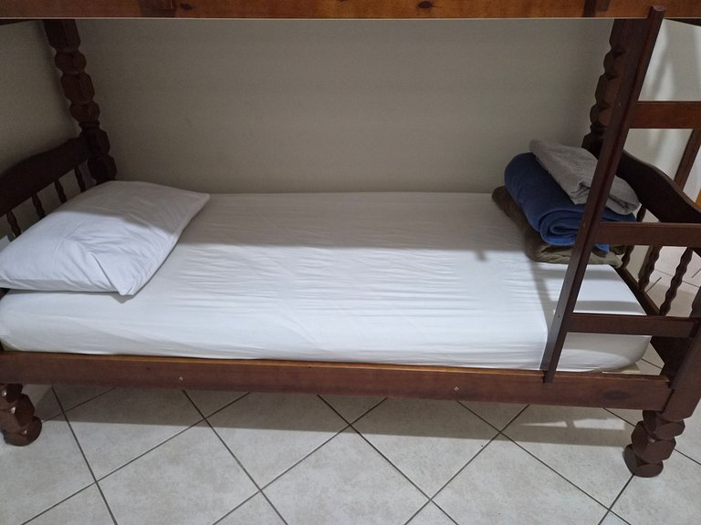 Casa com 2 quartos e ac próxima ao distrito