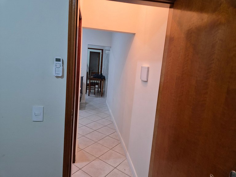 Casa com 2 quartos e ac próxima ao distrito
